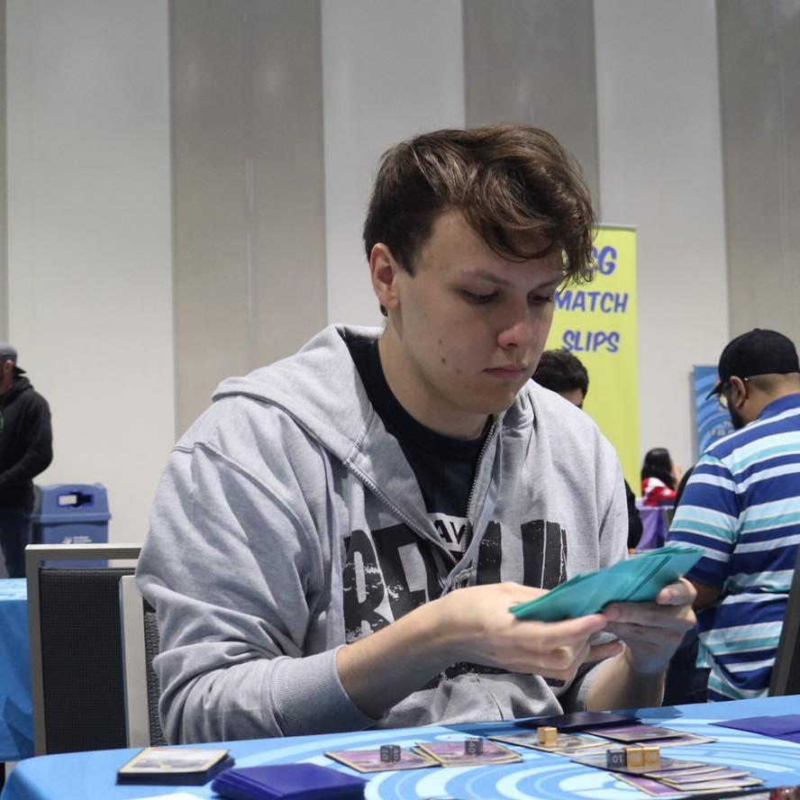 AzulGG_Playing_TCG